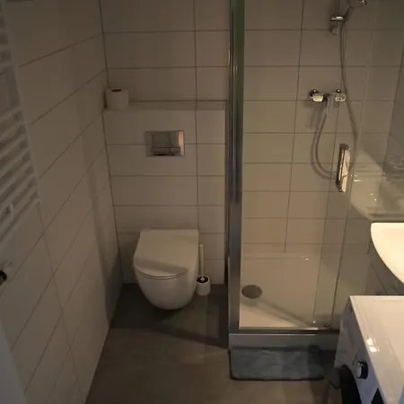 Apartment 77 Reinholda Finstera