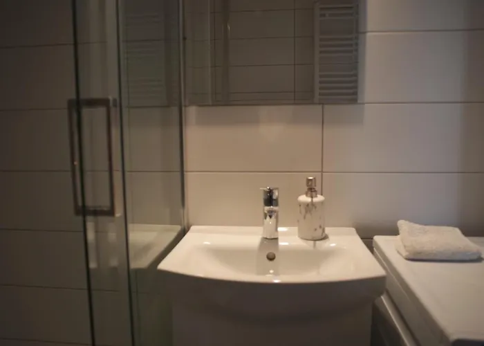 Apartman 77 Reinholda Finstera *